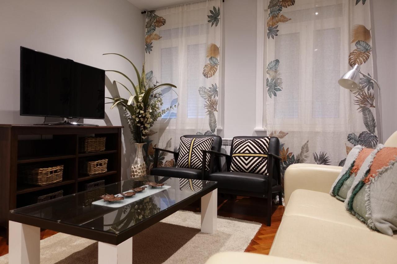 Centrico Y Acogedor Piso Con Garaje Appartement A Coruña Buitenkant foto